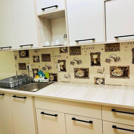 Private Apartment In The City Centre. 拉迪亚 外观 照片