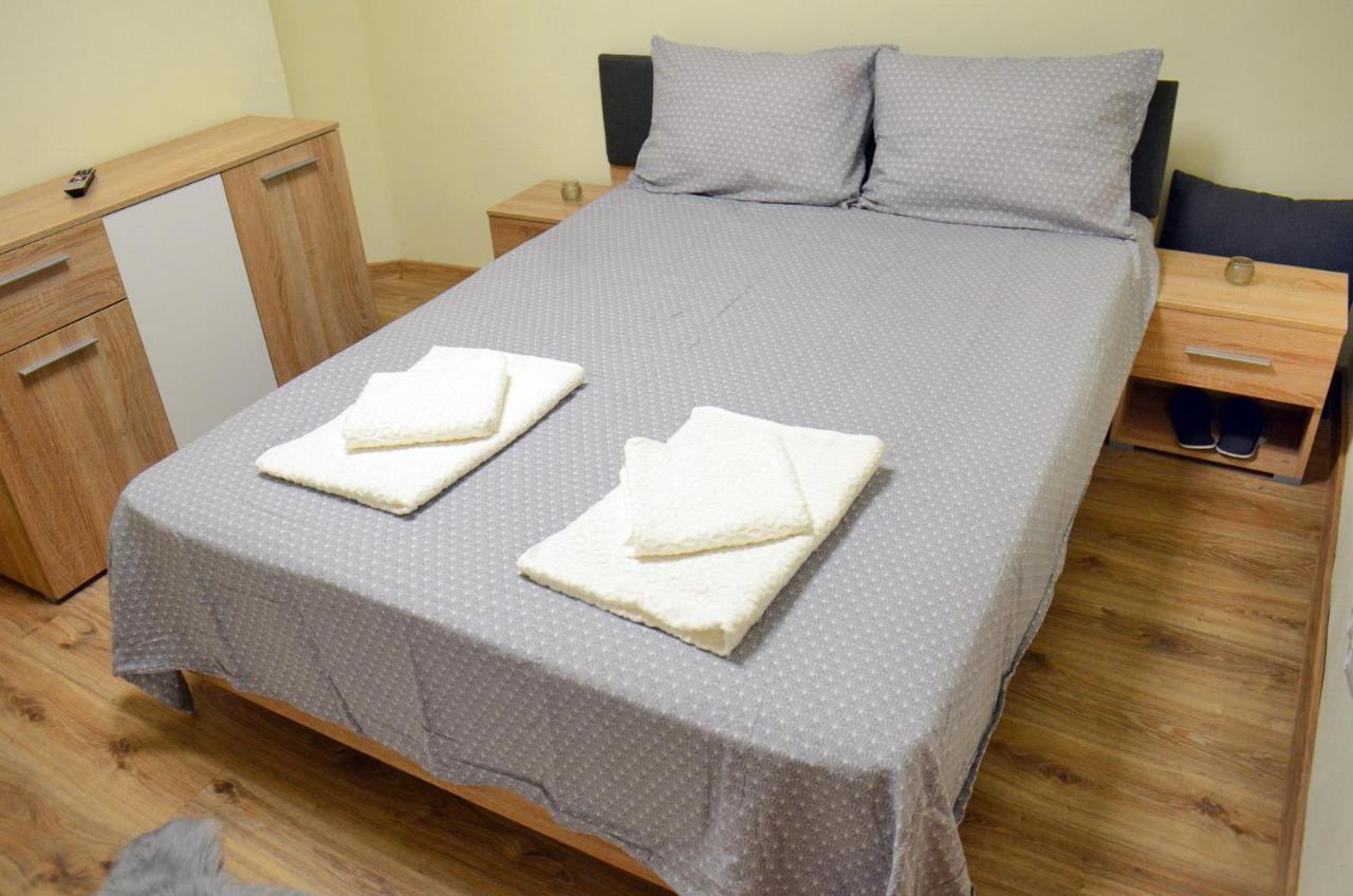 Private Apartment In The City Centre. 拉迪亚 外观 照片