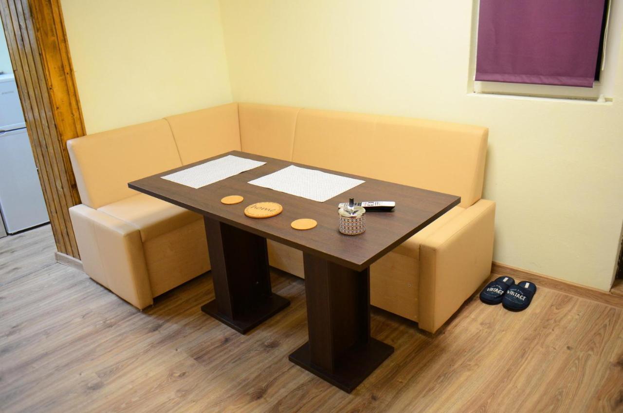 Private Apartment In The City Centre. 拉迪亚 外观 照片